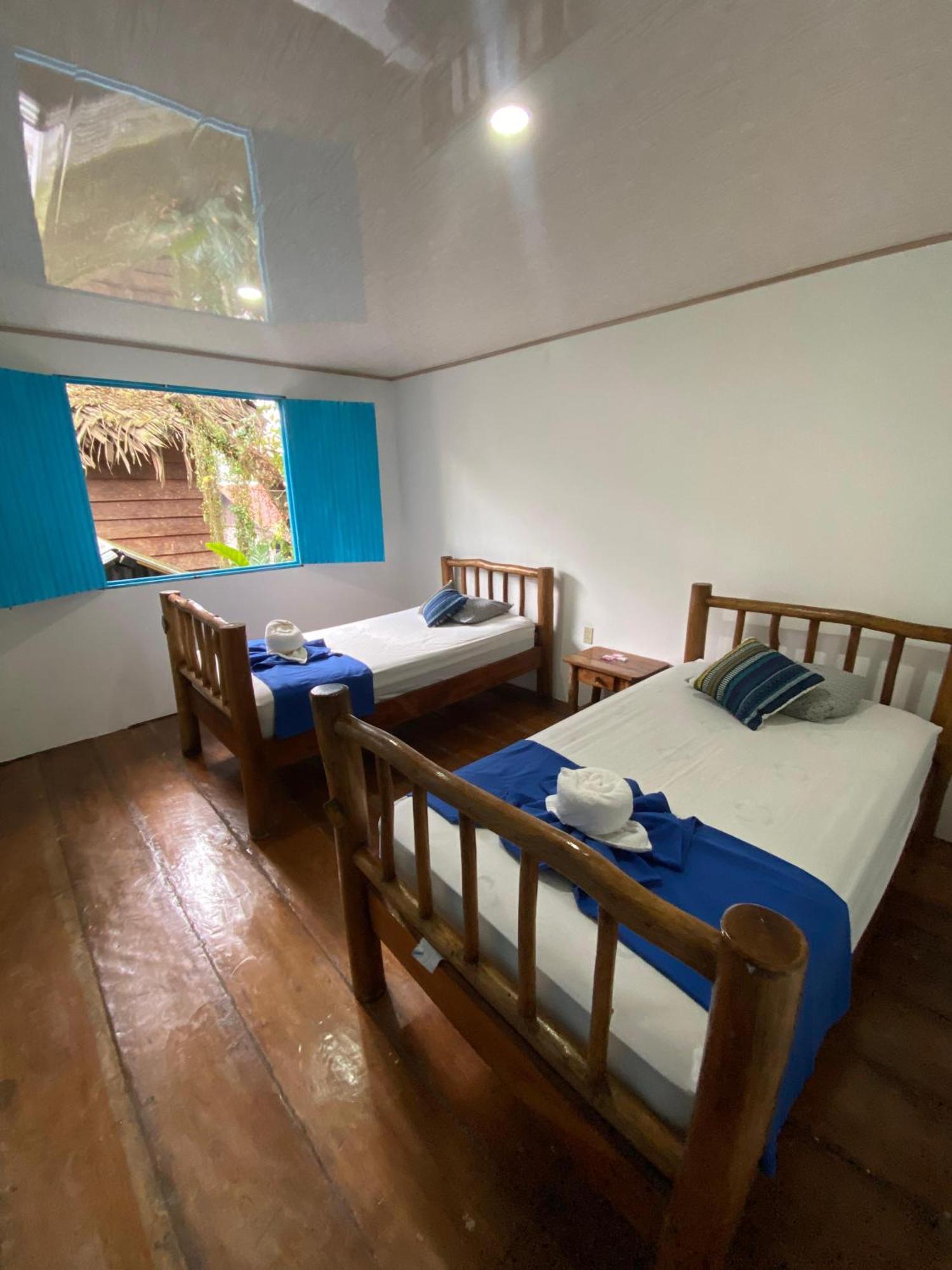 Lívingston Casa De La Iguanaホステル エクステリア 写真